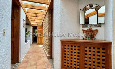 Casa en Renta en Valle de Bravo, Valle de Bravo CR 26-2864.
