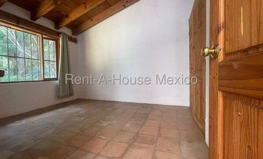 Casa en Renta en Valle de Bravo, Valle de Bravo CR 26-2864.
