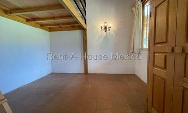 Casa en Renta en Valle de Bravo, Valle de Bravo CR 26-2864.