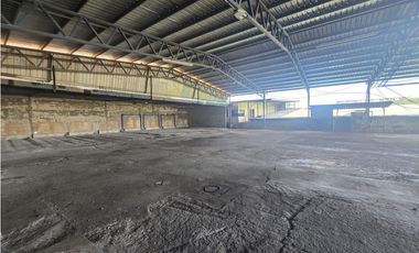 Alquilo GALERA 2900 Mts VILLA GRECIA NEGOCIABLE D.D