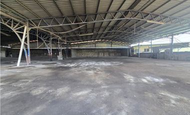 Alquilo GALERA 2900 Mts VILLA GRECIA NEGOCIABLE D.D