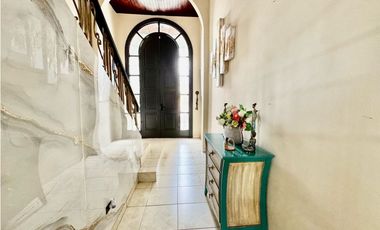 VENTA CASA BRISAS DEL GOLF CON PISCINA (EC)