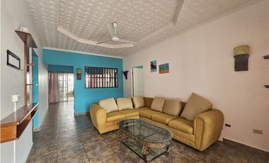 Alquiler de casa en barriada Los Pinos, Las Tablas