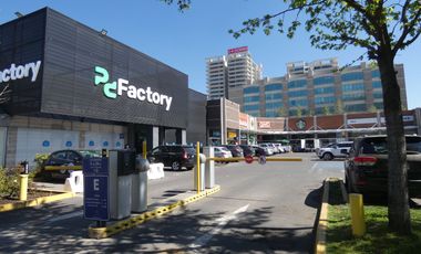 GRAN LOCAL EN STREP CENTER