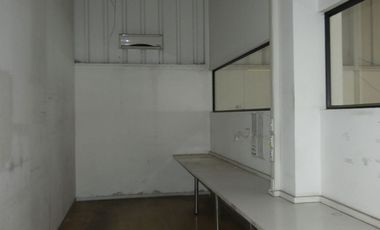 GRAN LOCAL EN STREP CENTER