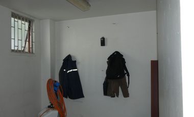 GRAN LOCAL EN STREP CENTER
