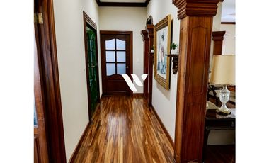 SE VENDE EXCLUSIVA RESIDENCIA EN URB. LAS PERLAS - DAVID, CHIRIQU