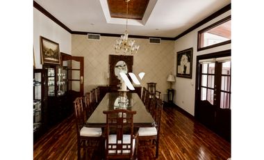 SE VENDE EXCLUSIVA RESIDENCIA EN URB. LAS PERLAS - DAVID, CHIRIQU