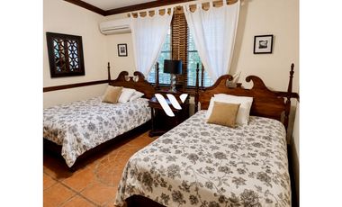 SE VENDE EXCLUSIVA RESIDENCIA EN URB. LAS PERLAS - DAVID, CHIRIQU