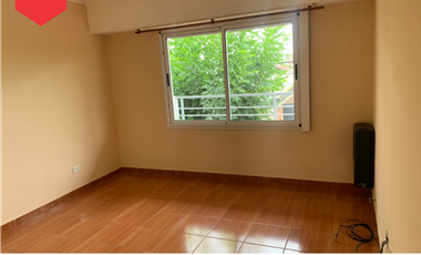 DEPARTAMENTO (Calle 8 e/13 y 15)