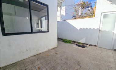 Departamento PH 3 amb. con patio - Rivadavia y Dorrego