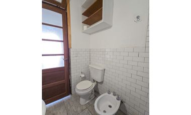 Departamento PH 3 amb. con patio - Rivadavia y Dorrego