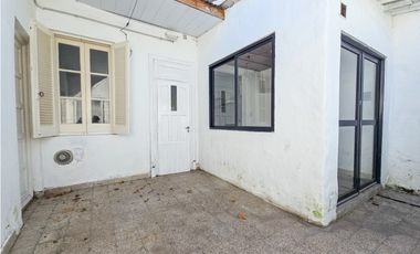 Departamento PH 3 amb. con patio - Rivadavia y Dorrego