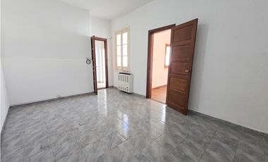 Departamento PH 3 amb. con patio - Rivadavia y Dorrego