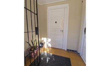 Departamento PH 3 amb. con patio - Rivadavia y Dorrego