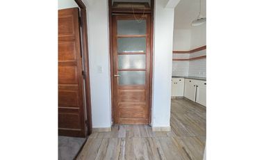 Departamento PH 3 amb. con patio - Rivadavia y Dorrego
