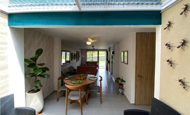SE VENDE ESPECTACULAR CASA EN CONJUNTO CERRADO CERCA A LA TEBAIDA