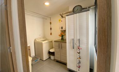 SE VENDE ESPECTACULAR CASA EN CONJUNTO CERRADO CERCA A LA TEBAIDA