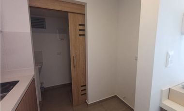 ESPECTACULAR APARTAMENTO EN VENTA AV. CENTENARIO EN PRIMER PISO