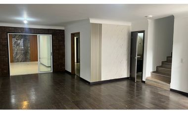 Arriendo Casa 2 Niveles en el Barrio El Ingenio, Cali