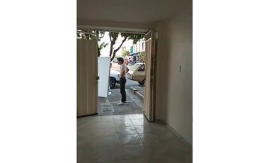 SE ARRIENDA HERMOSO Y AMPLIO  LOCAL EN SAN FRANCISCO
