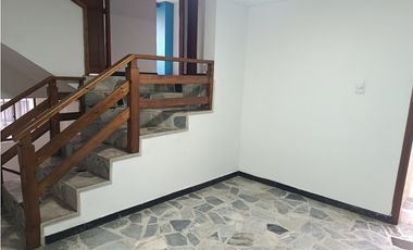 ARRIENDO CASA EL CAMPIN MANIZALES| 6 HABITACIONES-3 PLANTAS