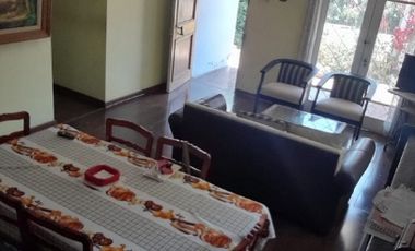 CASA DE 1 PISO GRAN TERRENO 4D 1B 6 ESTC