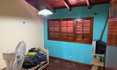 VENTA CASA 4 DORMITORIOS PILETA CLIMATIZADA PILAR