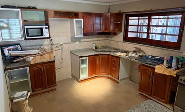 VENTA CASA 4 DORMITORIOS PILETA CLIMATIZADA PILAR