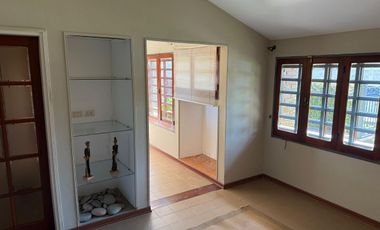 VENTA CASA 4 DORMITORIOS PILETA CLIMATIZADA PILAR