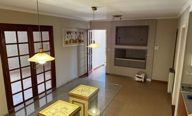 VENTA CASA 4 DORMITORIOS PILETA CLIMATIZADA PILAR