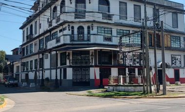 ALQUILER EDIFICIO ESQUINA  EZEIZA PB Y DOS PISOS