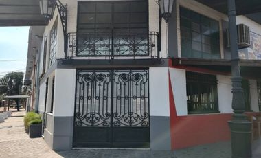 ALQUILER EDIFICIO ESQUINA  EZEIZA PB Y DOS PISOS
