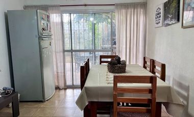 CASA EN VENTA LOBOS 3 DORMITORIOS PARQUE COCHERA