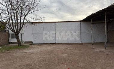 ALQUILER Galpon 200 m2 con 2 oficinas y recepcion.