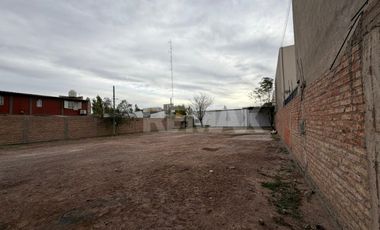 ALQUILER Galpon 200 m2 con 2 oficinas y recepcion.