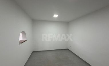 ALQUILER Galpon 200 m2 con 2 oficinas y recepcion.