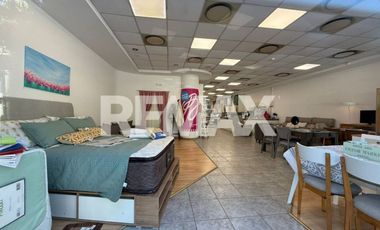 VENDE LOCAL COMERCIAL 216.48 M2, CENTRO PLOTTIER