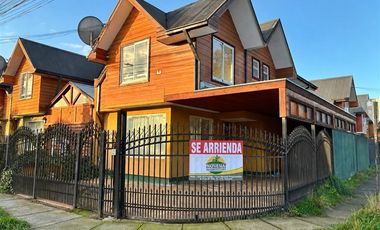 Casa en Arriendo en Villa Vista Volcán