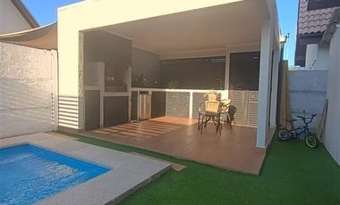 Casa en Arriendo en ALCALDE JULIO ARANGUA NUÑEZ NORTE 311