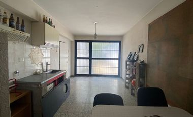 VENTA CASA 4 AMBIENTES BERAZATEGUI CON COCHERA