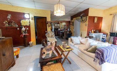 CASA EN BARRIO LAS PALTAS