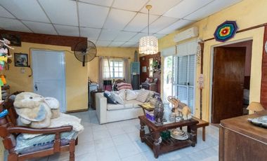 CASA EN BARRIO LAS PALTAS