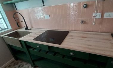 Interno sobre Peatonal, 2 Dorm, 2 baños y patio