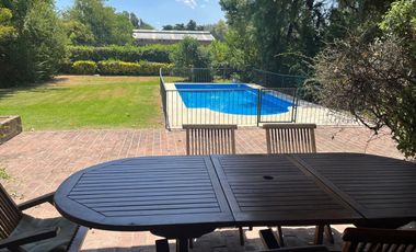 Alquiler casa 5 amb. amueblada village golf.