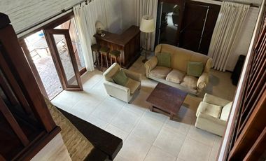 Alquiler casa 5 amb. amueblada village golf.