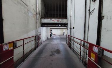 Venta cochera fija cubierta  zona Plaza Mitre