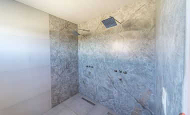 CASA 4 AMBIENTES EN VENTA SAN SEBASTIAN