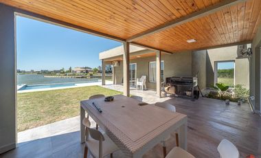 CASA 4 AMBIENTES EN VENTA SAN SEBASTIAN