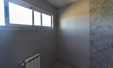 CASA 4 AMBIENTES EN VENTA SAN SEBASTIAN